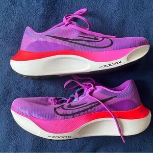Nike Zoom Fly size 8.5 LOW MILES